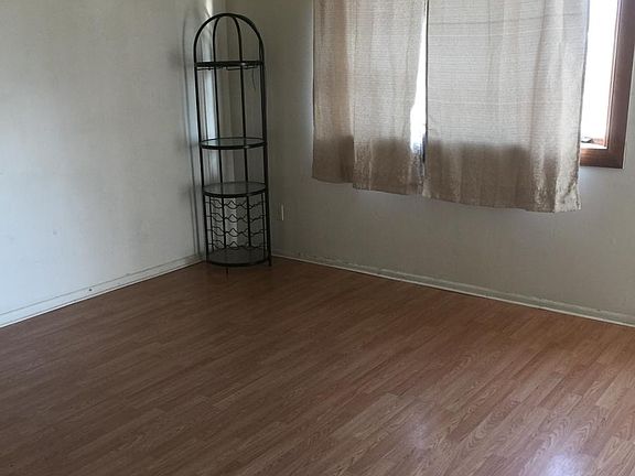 4th image of 124 E Plover Dr