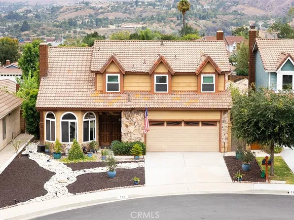 280 S Brookside Ct, Anaheim, CA 92808