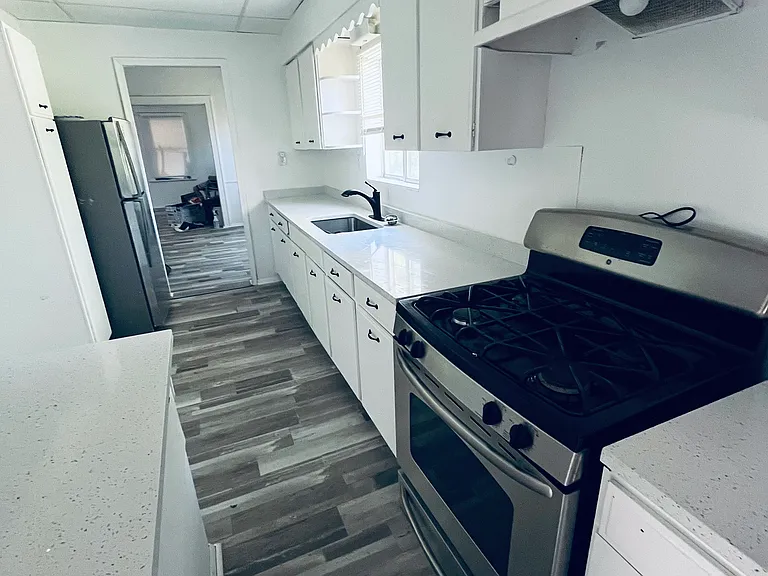 116 W Beverly Ave — Photo 17