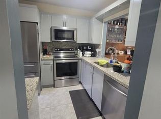 9536 NW 65th St, Fort Lauderdale, FL 33321