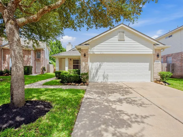 16311 Woma Ct, Sugar Land, TX 77498