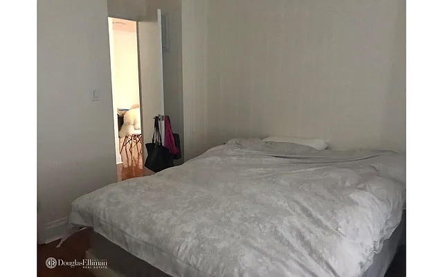 Rented by Douglas Elliman | media 18