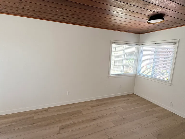 8 Santa Ana Ave #8 — Photo 7
