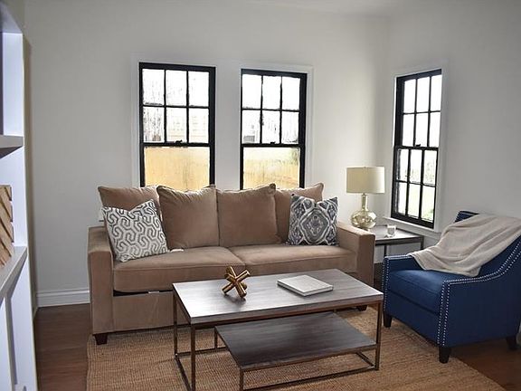 4th image of 509 E Ellicott St