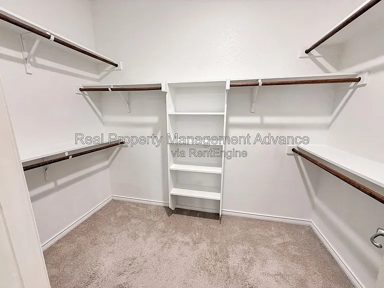 10228 Tahoka Pl — Photo 11