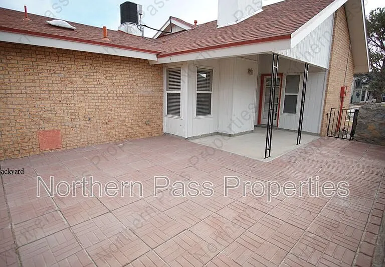 11831 Vere Leasure Dr — Photo 22