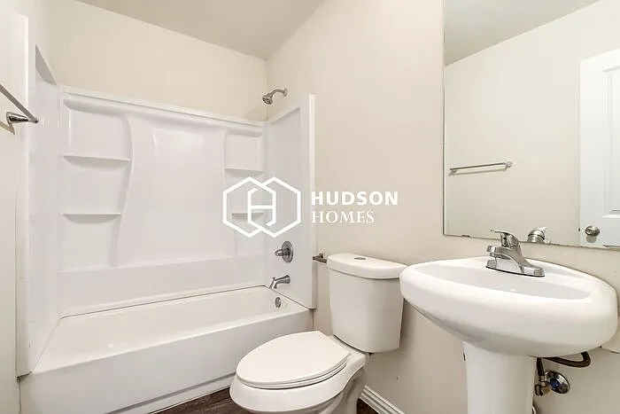 608 Preston St — Photo 10