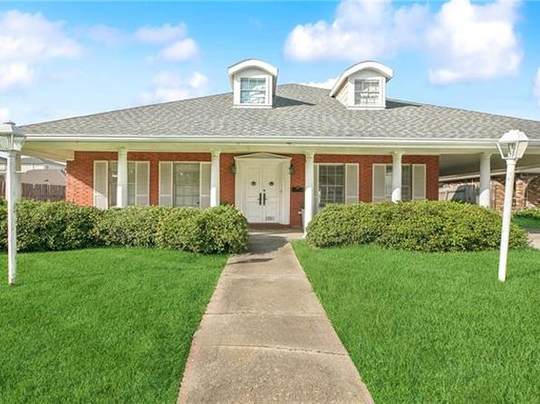 1701 Live Oak St