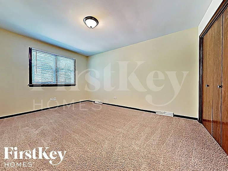 22600 Amy Dr — Photo 12