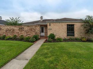 2797 Saba Ln, Port Neches, TX 77651