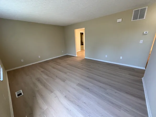 1826 Stoneview Ct, Grove City, OH 43123