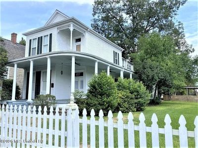 107 Arlington Ave, Natchez, MS, 39120