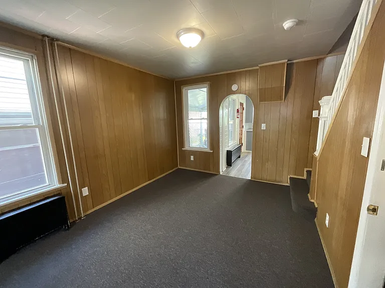 25 Chestnut St — Photo 3