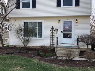 1268 Ramona Ave, Lakewood, OH 44107