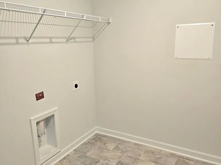 4828 Southwind Rd — Photo 30