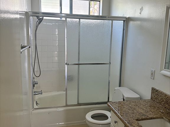 3rd image of 1037 10th St APT 204
