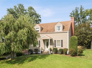 22 Locust Ln, Pittsburgh, PA 15241