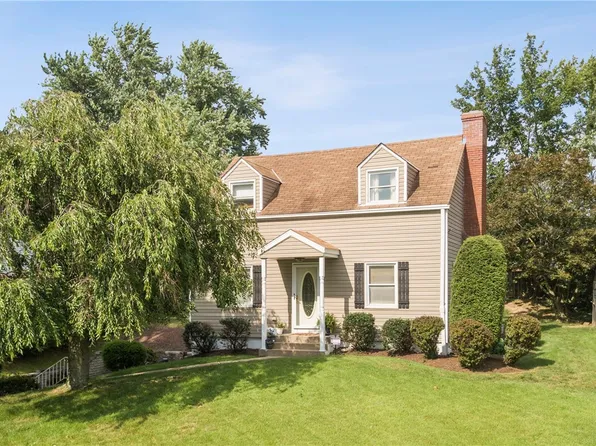 22 Locust Ln, Pittsburgh, PA 15241