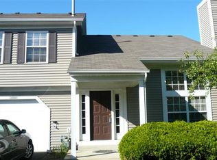 232 Teak Ln, Streamwood, IL 60107
