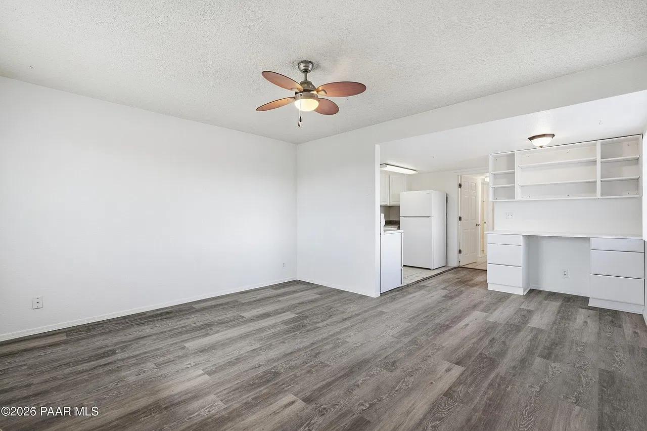 2 bed, 850 sqft, $1,400 — Photo 2