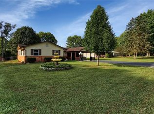 4751 W Runyon Lake Dr, Greenwood, IN 46143