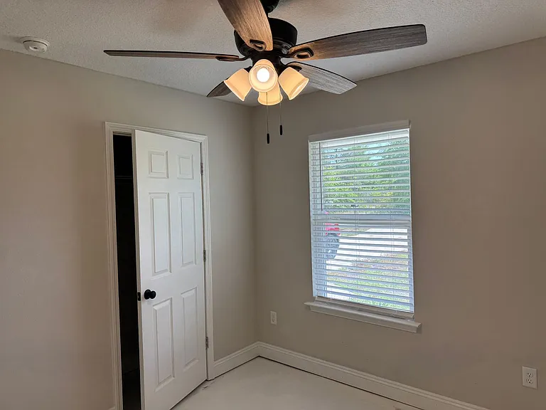 5312 Kervin Rd — Photo 14