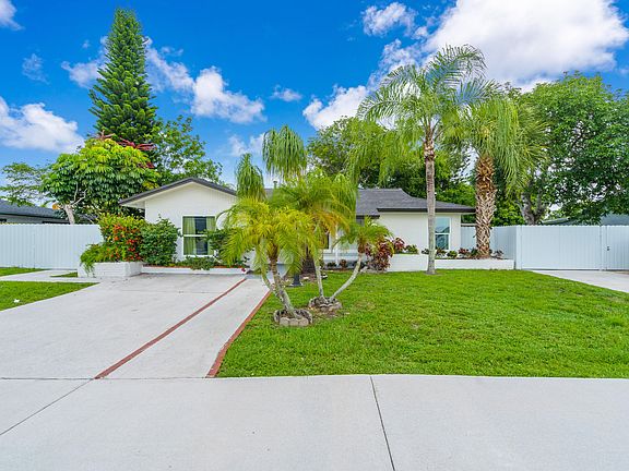 2nd image of 849 Royal Palm Beach Boulevard