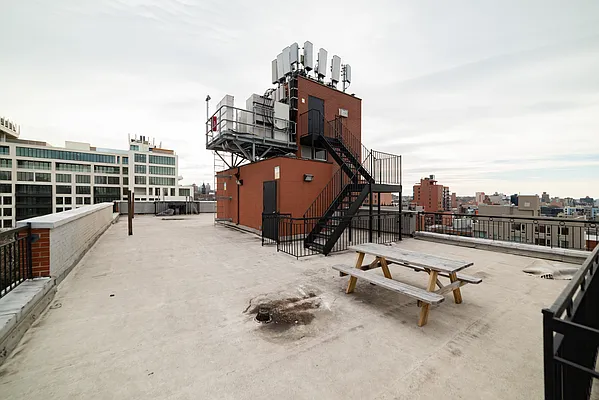 Rented by Key City Capital Inc | media 22