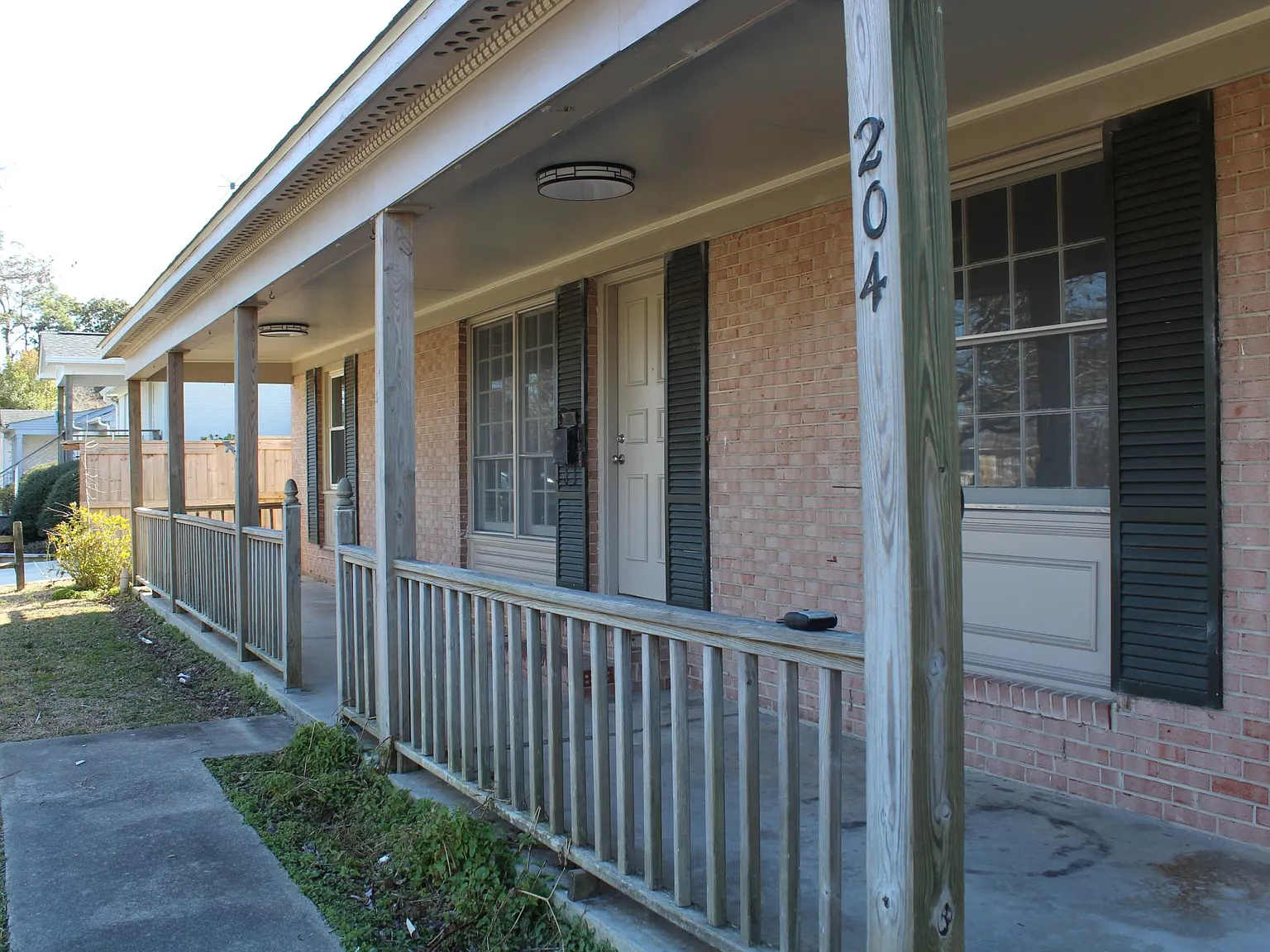 204 Florida Ave — Photo 3