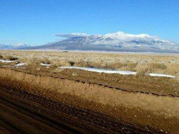 18th St between Ivy & Vain Ave