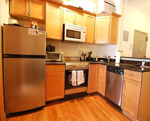 Rented by REAL New York | media 9