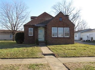 1525 Lafayette Ave, Columbus, IN 47201