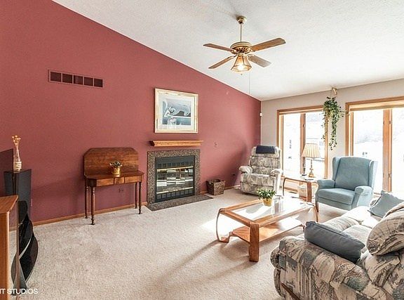 3rd image of 116 Hoy Ave