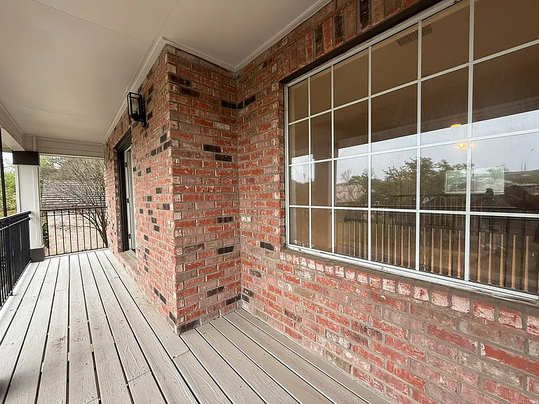 809 Almadin — Photo 29