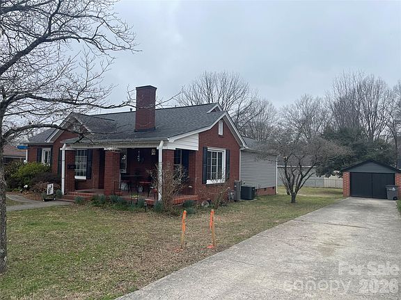 2nd image of 415 Ruth Ave