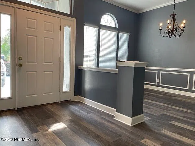 4 bed, 3.0 bath, 2374 sqft, $2,750 — Photo 2