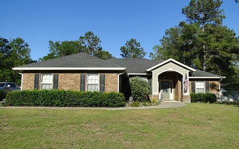 1st image of 171 SW Lucile Ct