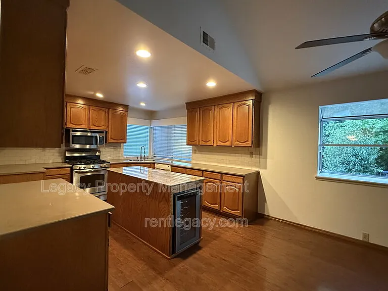 5350 Laguna Park Dr — Photo 6