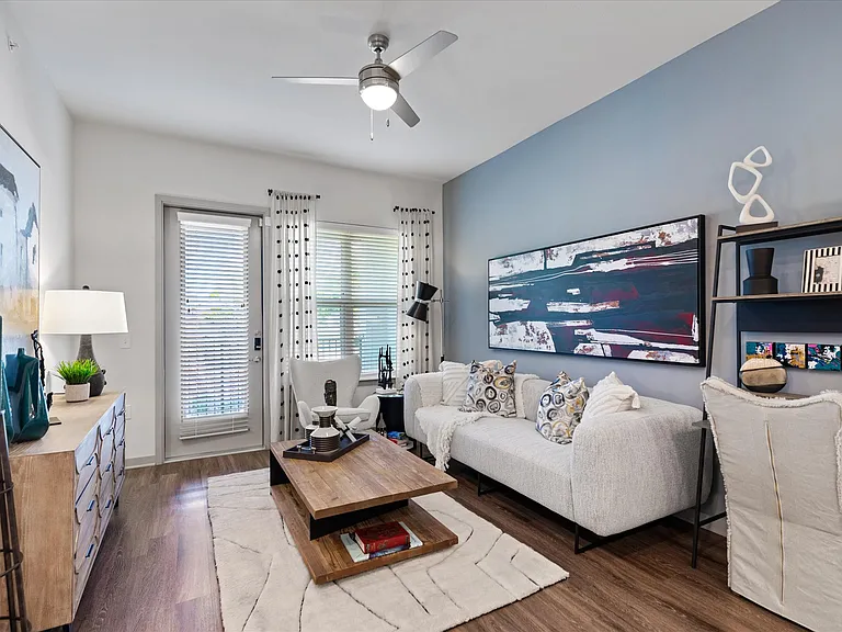 McKinney Terrace — Photo 12