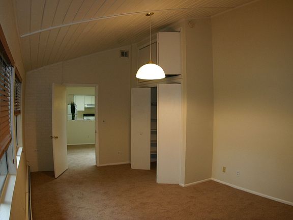 12'x20' Bedroom