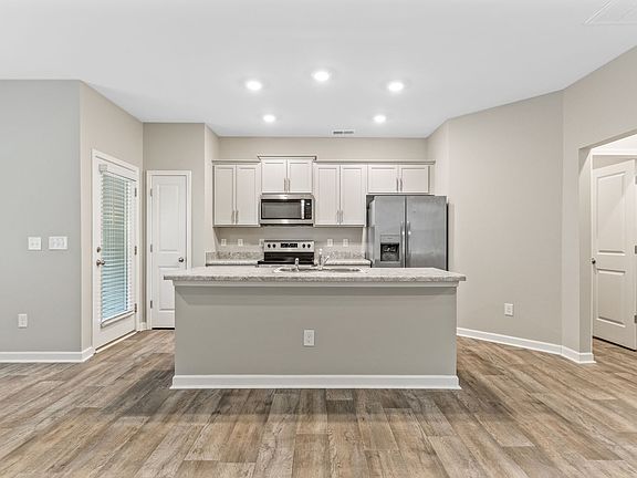 4th image of 3734 Nathans Way