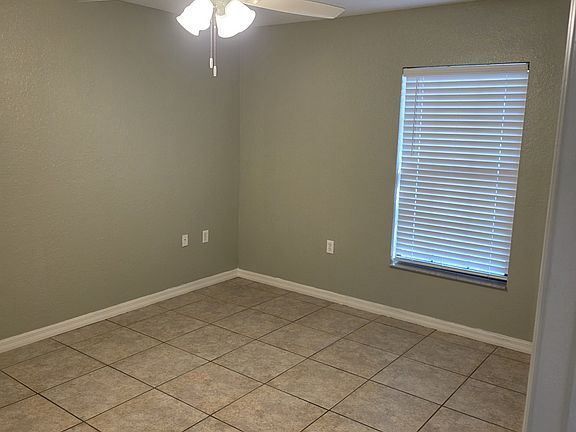 4th image of 25 Juniper Pass Dr Unit 3