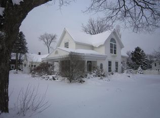 302 W Truman St, Newberry, MI 49868