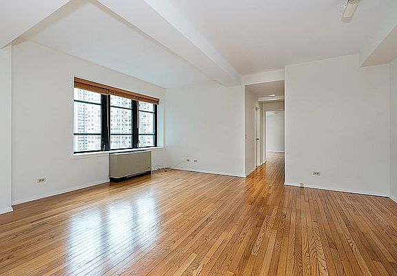 3rd image of 43 W 61st St APT 20H