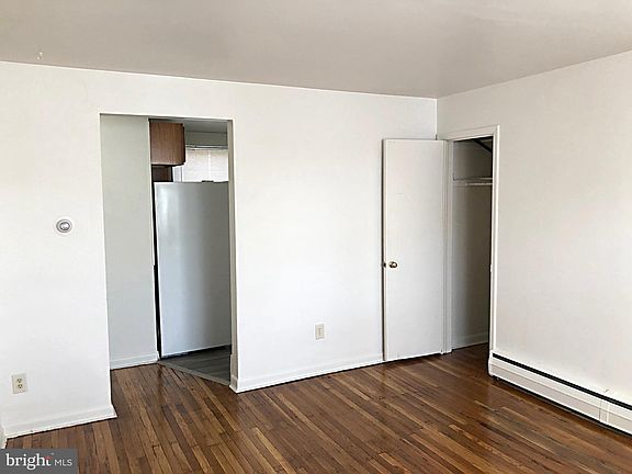 5th image of 11 S Black Horse Pike Unit 3B