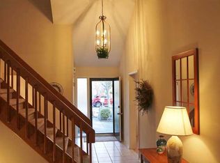 60 Winding Creek Ln, Rochester, NY 14625