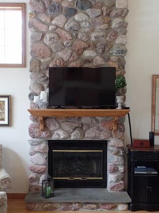 5th image of 46 Country Knoll Dr