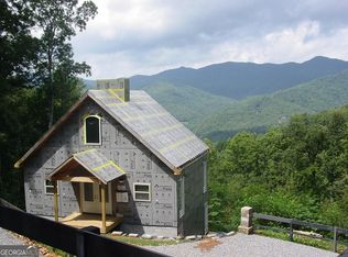 14 Roaring Ridge Trl, Hiawassee, GA 30546