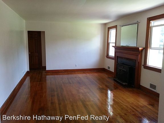 2nd image of 5248 Bassett Ave
