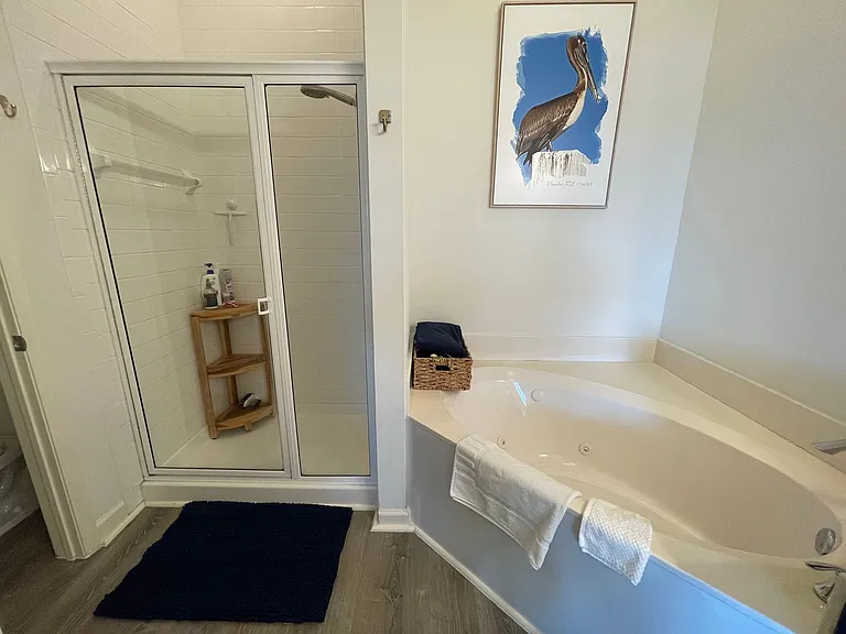 2377 Ravenna Blvd #202 — Photo 20